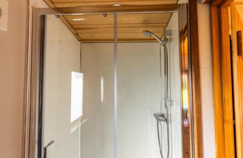 Staple Hill Apartment | Sunflower Hut