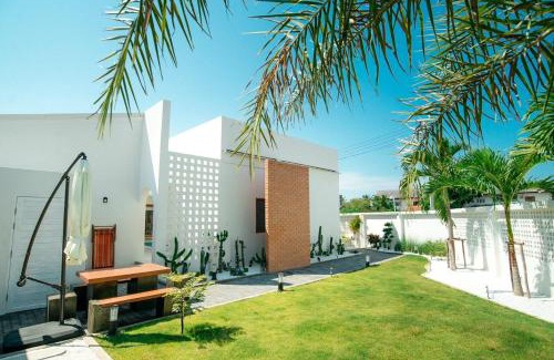 Hat Chao Samran Villa | Sunn Lay Pool Villa