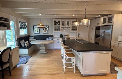 Mill Valley House | Sunny and Stylish 4 bedroom Mill Valley Home!