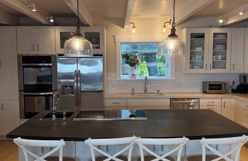 Mill Valley House | Sunny and Stylish 4 bedroom Mill Valley Home!