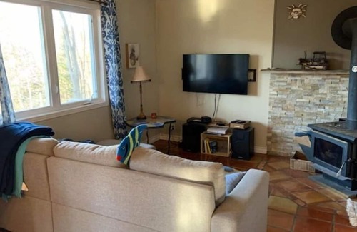 St-Adolphe-d'Howard Cottage | Sunny and Zen on the lake, St Adolphe d'Howard, Quebec