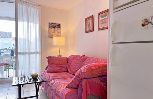 Cavaliere Beach Apartment | Sunny Apartment with Terrace, 100m from Beach - 6 Sleeps, Parking, WiFi, Baby Kit