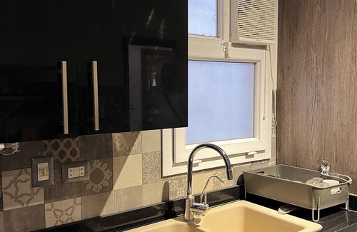 Shubra al Khaymah Apartment | Sunny Elegant apartment in wonderful New Cairo Near AUC with WiFi, AC