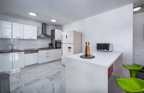 Karojba House | Sunny finca in secluded location with private pool - dogs are also welcome here