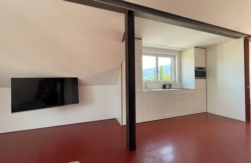 Bregenz Apartment | Sunny haven by Lake Constance