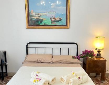 Kalsa Apartment | Sunny Home