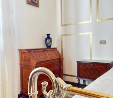 Kalsa Apartment | Sunny Home