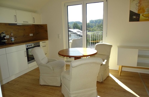Postmuenster House | Sunny house with 2 residential units, large garden and sun terrace