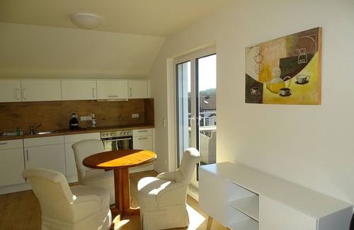 Postmuenster House | Sunny house with 2 residential units, large garden and sun terrace