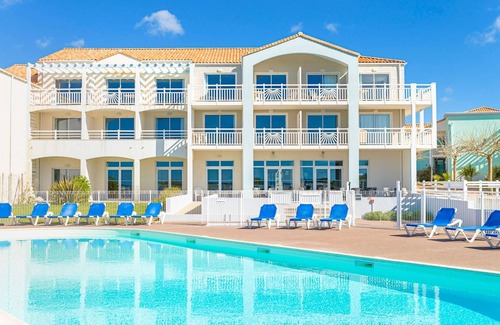 Chateau-d'Olonne Apartment | Sunny Stay by the Atlantic