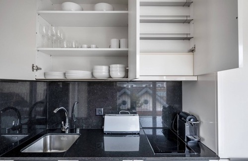 Sihlfeld Apartment | Sunny Wiedikon 1.5 Room w/Storage & W/D, 3 min to Market, by Blueground