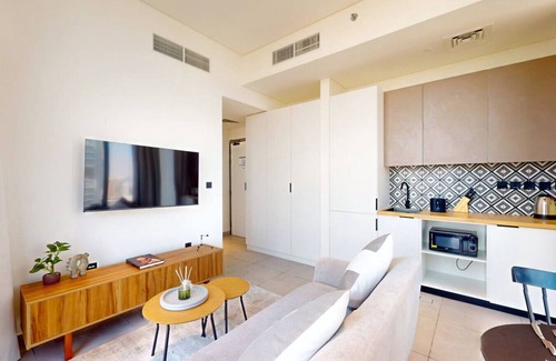 Jumeirah Village Triangle Apartment | Sunrise Corner One Bedroom with Balcony