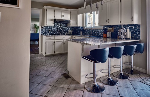 Rossmore House | Sunrise on Quinte Luxury Waterfront Home