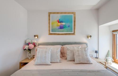 Kastel Kambelovac Apartment | Sunrise Seaview Studio