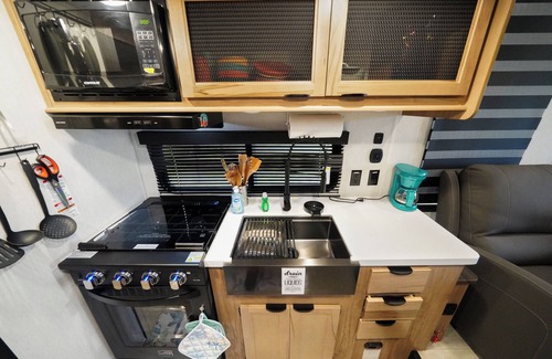Crystal Beach House | Sunrise Sonata beach tiny home, Beach tiny home - Heated Pool!