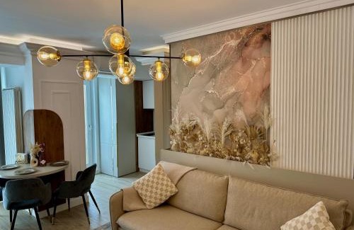 Mamaia-Sat Apartment | Sunrise Splendor