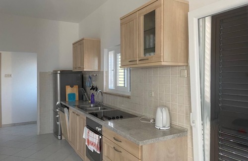 Rukavac Apartment | Sunrise Sunset Seaview Walk to Vis Iconic Beaches