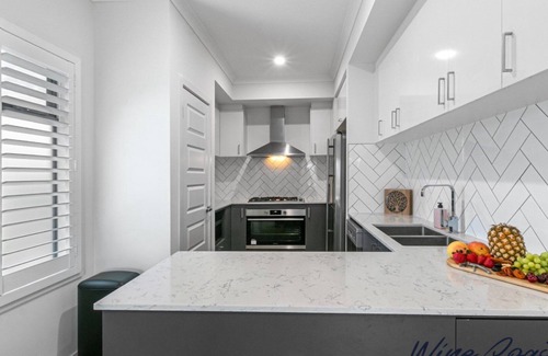 Christies Beach House | Sunrise to Sunset Getaway by Wine Coast Holidays