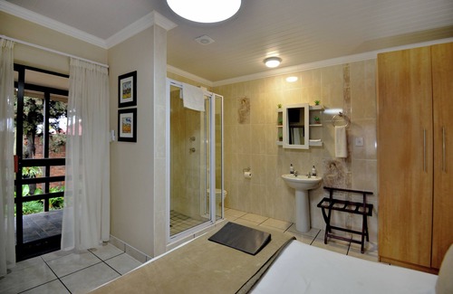 Kempton Park House | Sunrock Guesthouse