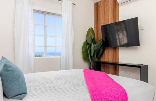 Discovery Bay House | Sunset at ArecaHomes Beach Access Pool and Water Park