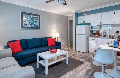 Madeira Beach Apartment | Sunset Beach Suite 5, Madeira Beach Florida
