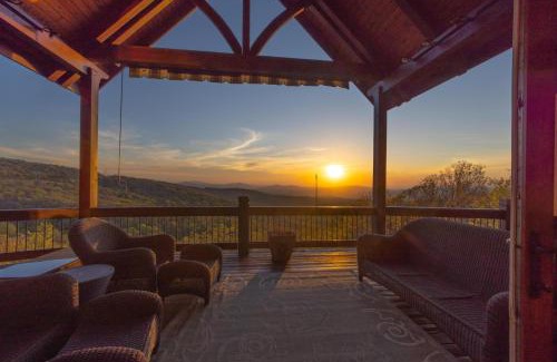 Beech Mountain House | Sunset Beech