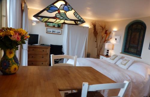 Burgh Island Ski Chalet | Sunset Lodge
