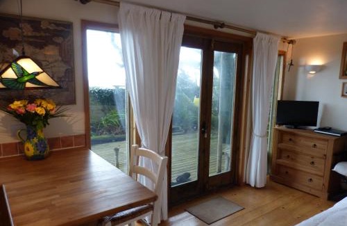 Burgh Island Ski Chalet | Sunset Lodge