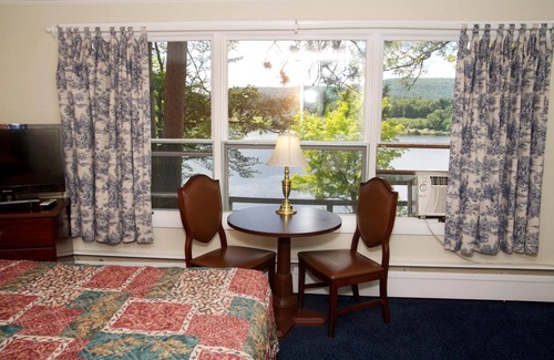West Lebanon Hotel | Sunset Motor Inn