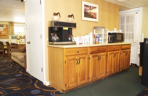 West Lebanon Hotel | Sunset Motor Inn