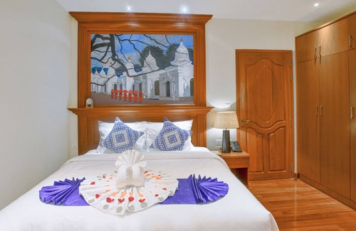 Mandalay Hotel | Sunset Palace View Suites