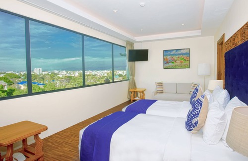 Mandalay Hotel | Sunset Palace View Suites