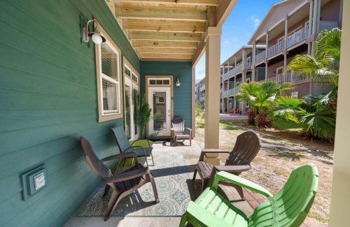 Crescent Beach House | Sunset Serenity