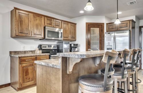 Spirit Lake House | Sunset Splash Cabin at Bridges Bay Resort