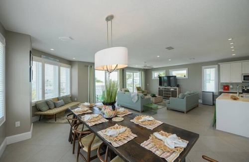 Bradenton Beach House | Sunset Surf - Wonderful beach views with private pool. Walk to beach and sleeps 16.