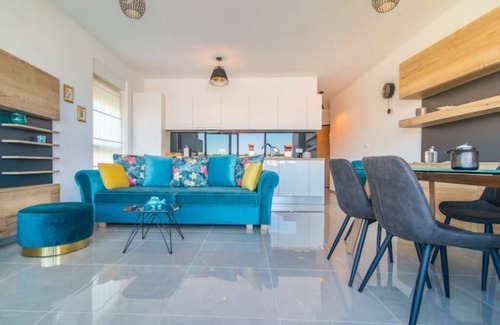 Pjescana Uvala Apartment | SUNSET VALA, new beachfront Apartment in Pješčana Uvala near Medulin and Pula