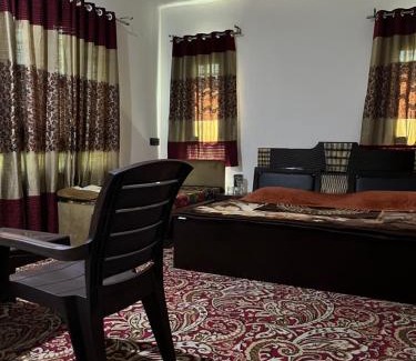 Srinagar House | Sunset View Gulmarg