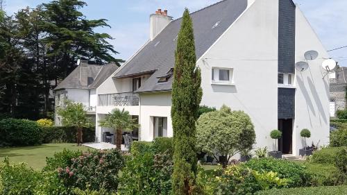 Sables-d'Or-les-Pins House | Sunset View over beach at Sables d'Or