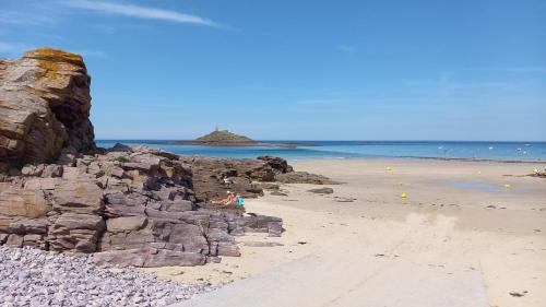 Sables-d'Or-les-Pins House | Sunset View over beach at Sables d'Or
