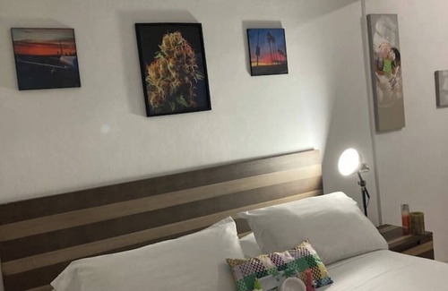Arecibo Bed & Breakfast | SunsetOGSuite@BednBongExpnn