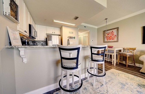 Thomas Drive Condo | Sunsets at Seychelles on the Gulf! Available dates 10/12 -10/16, 10/20 - 31