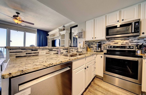 Thomas Drive Condo | Sunsets at Seychelles on the Gulf! Available dates 10/12 -10/16, 10/20 - 31
