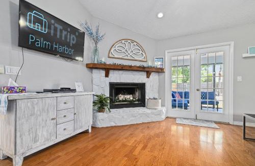 Palm Harbor House | Sunshine and Serenity