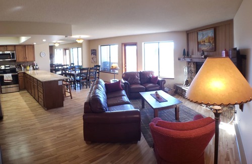 Wildernest Condo | Sunshine and views of Breckenridge and Keystone in a large (1100 sq ft) space!