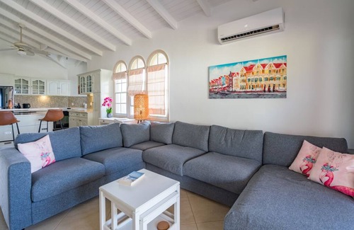 Willemstad Apartment | Sunshine Penthouse 4 BR family rental in walking distance to Mambo Beach