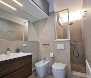 Aurelio Apartment | Sunshine Suite