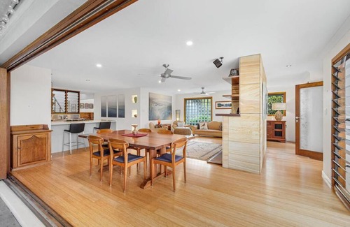 Mudjimba Villa | Sunshine Villa w/ pool, fireplace & pet friendly