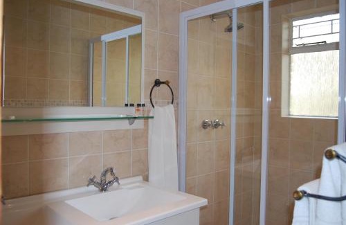 Boksburg House | Sunward Park Guest House & Conference Center