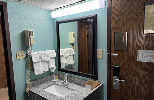 Blytheville Hotel | Super 8 by Wyndham Blytheville