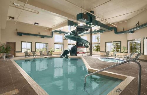 Fort St. John Hotel | Super 8 by Wyndham Fort St. John BC